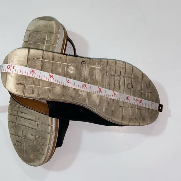 Adrienne Vittadini Sport Black and Tan Sandals Modern Design Women Size 8 - Picture 12 of 15